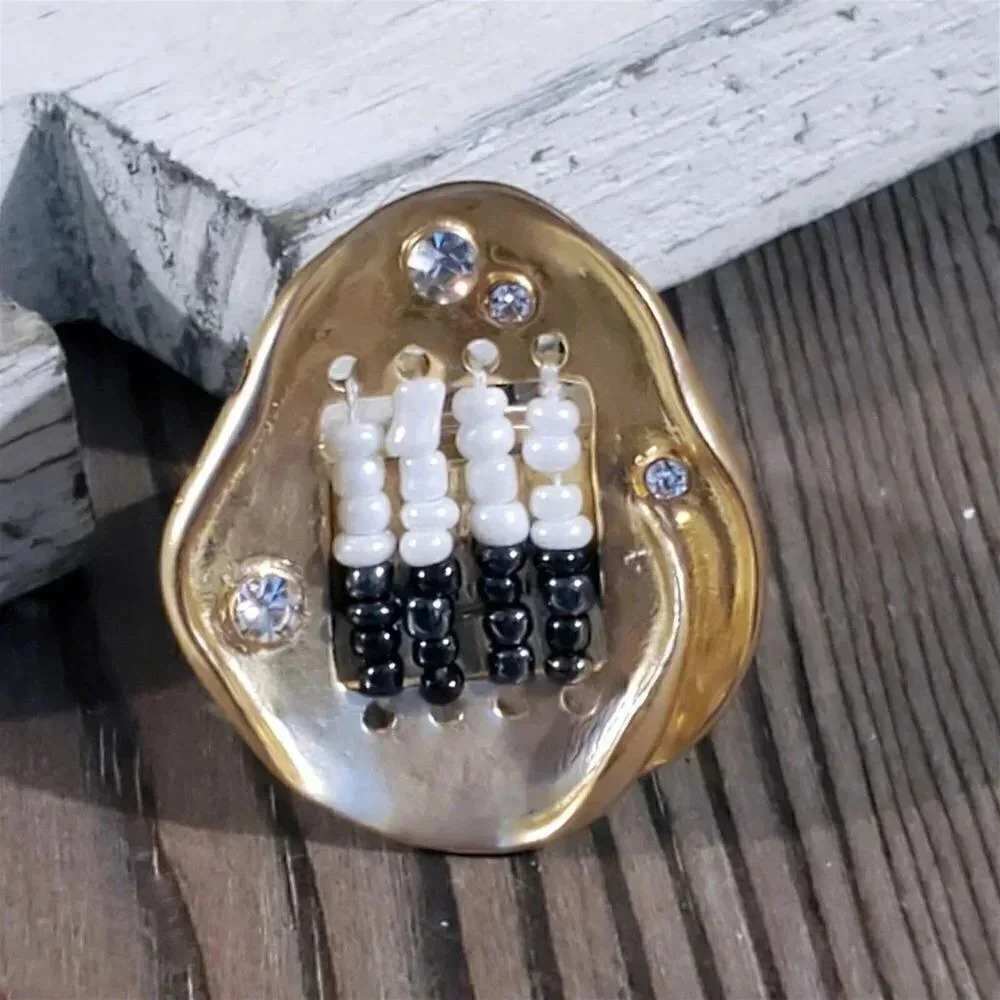Crystals and Glass Beads Baroque Gold Plated Adjustable Statement Cocktail Ring - Picture 4 of 13